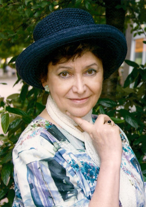Eva Csapo